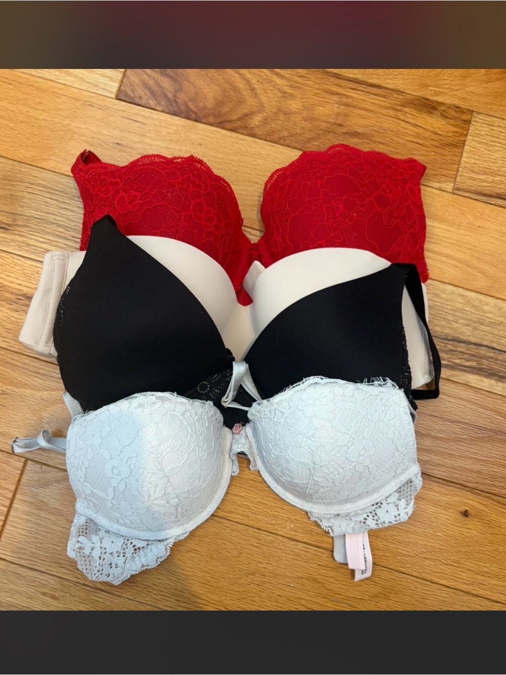 Multi-coloured lace bra bundle - 4 bras
#lingerie
